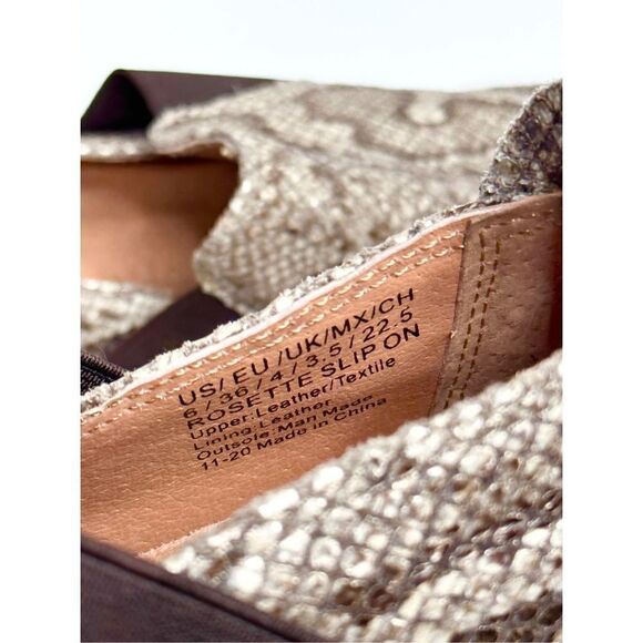 Gentle Souls Kenneth Cole Sneakers 6 Leather Snake Print Antique‎ Gold Slip On - Picture 8 of 9